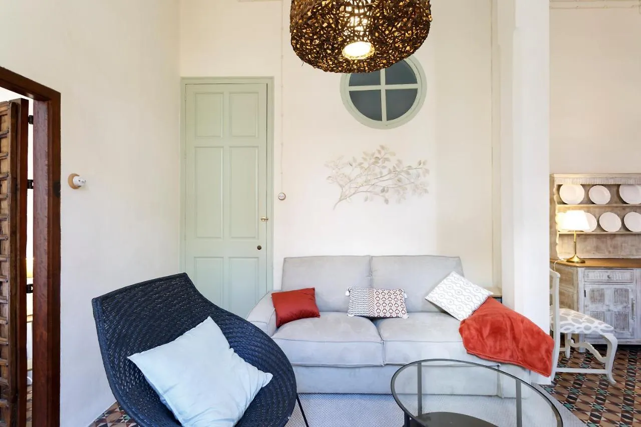Teatro Suites Malaga Apartment
