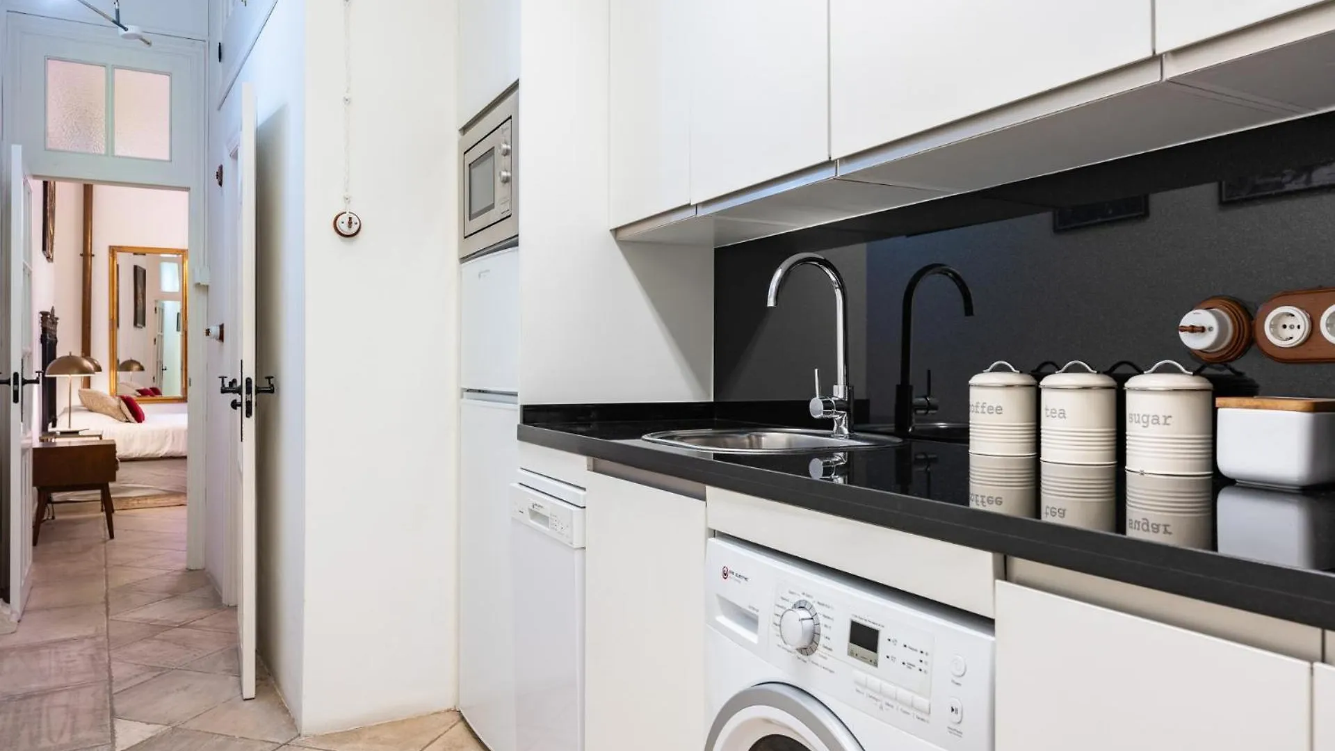 Teatro Suites Malaga Apartment